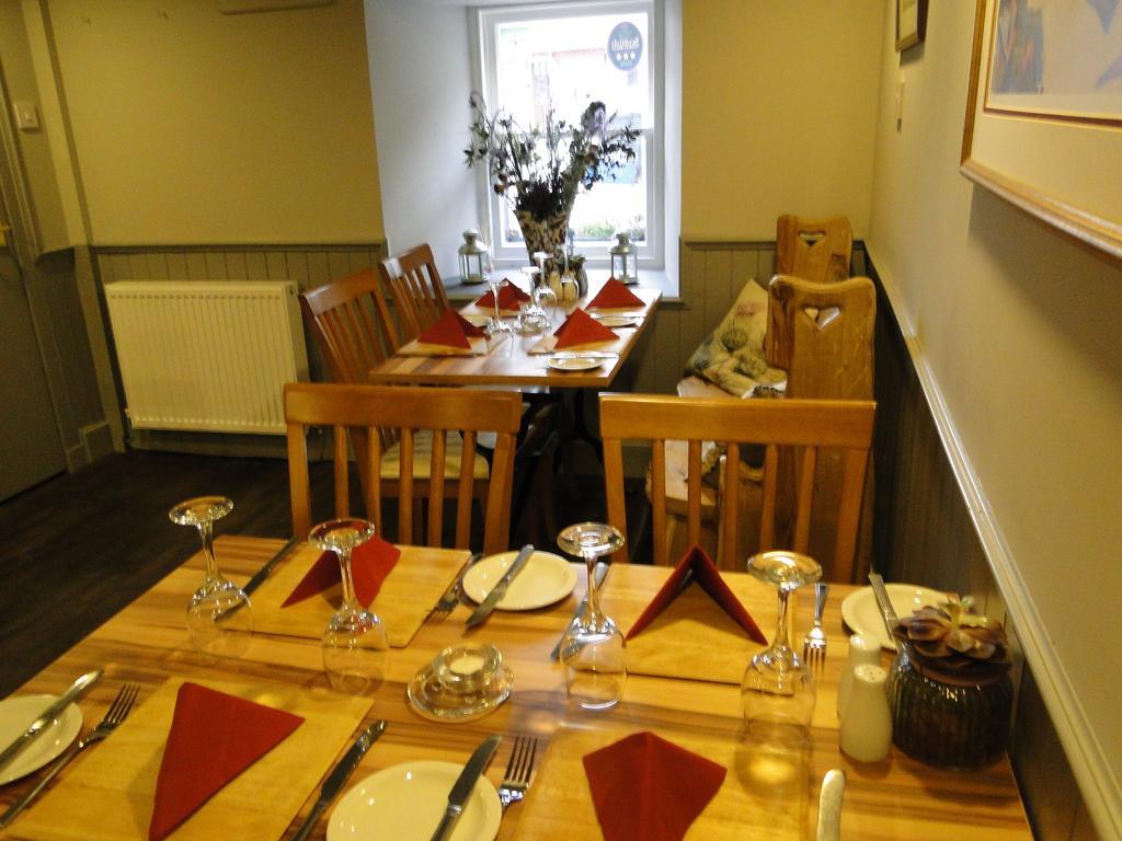 The Red Lion Inn Doune Exterior foto
